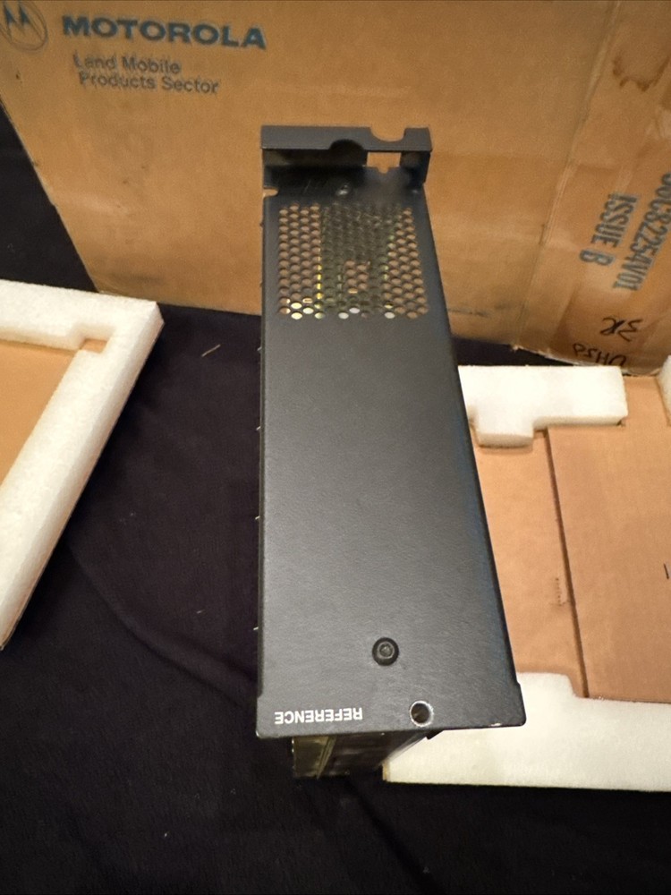MOTOROLA QUANTAR UHSO 5MHz REFERENCE OSCILLATOR CLN1477A / TLN3459A