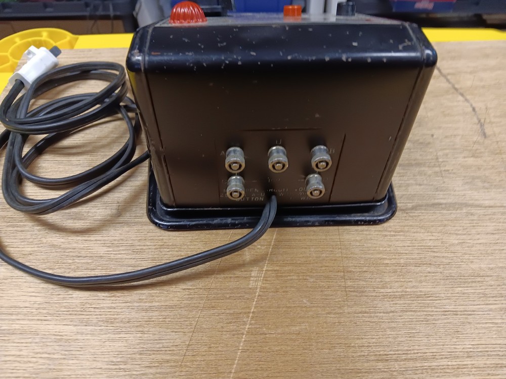 Working Lionel Multi-Control TRAINmaster Transformer Type RW 110 Watts