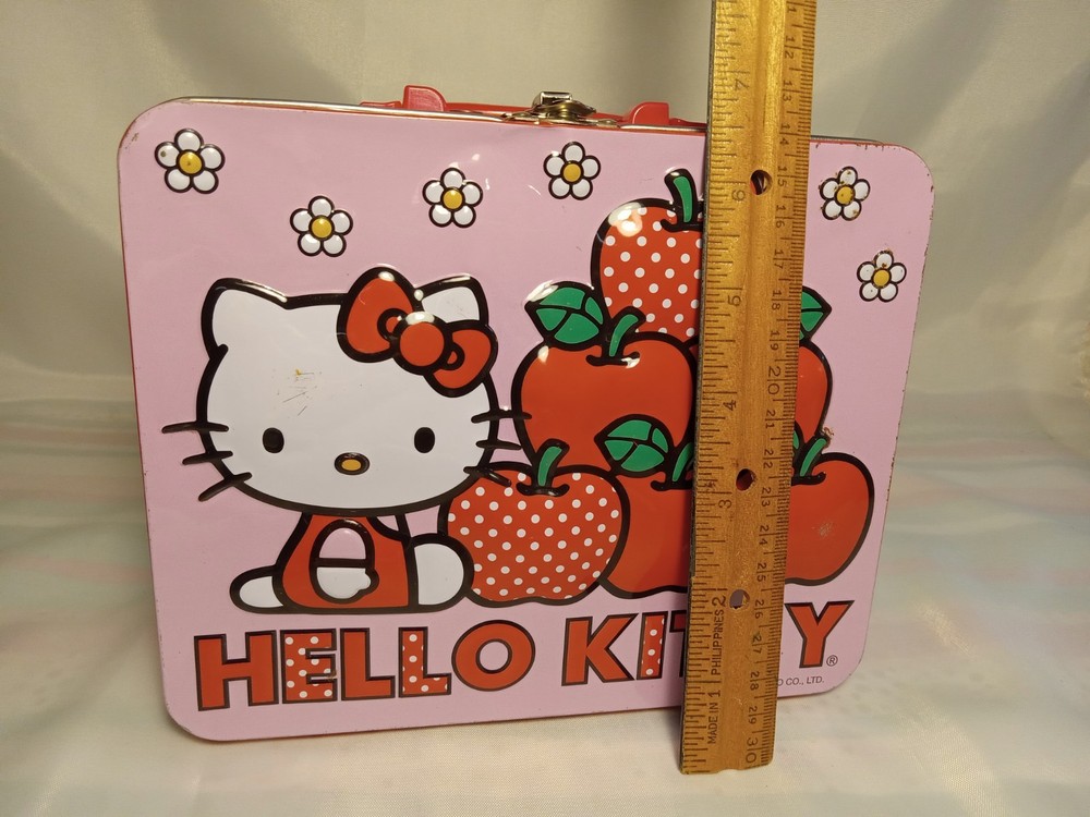 Hello Kitty tin lunch box 2014