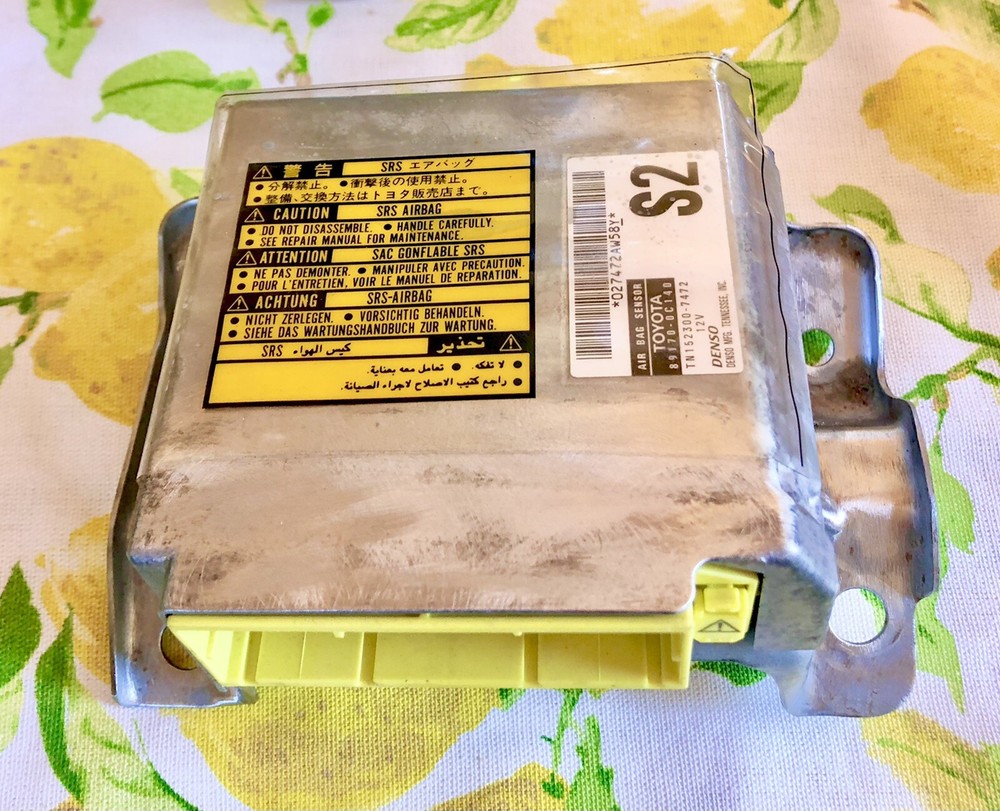 2005-07 TOYOTA SEQUOIA SRSAIR BAG SENSOR MODULE COMPUTER OEM