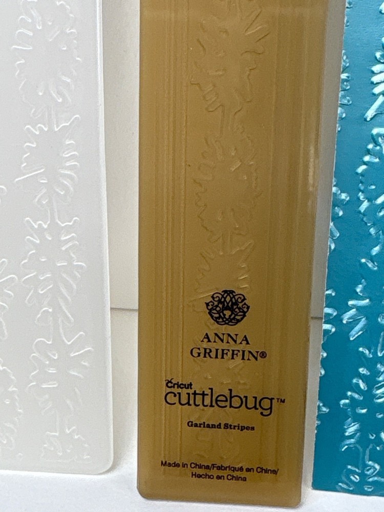 Anna Griffin Garland Stripes Embossing Folder Cricut Cuttlebug Crafts