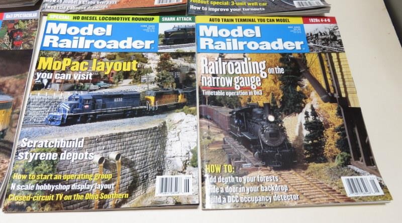 Model Railroader Magazine Complete Year 2000 - 12 Issues