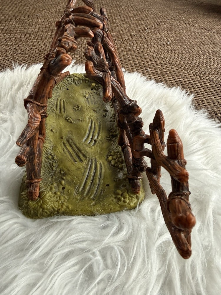 dinosaur Cave With Dinosaurs Set