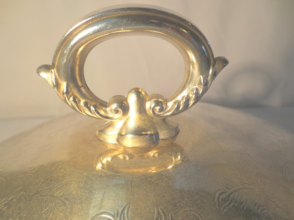 BEAUTIFUL ORNATE ONEIDA SILVER PLATE COVERED SERVING DISH WITH LID