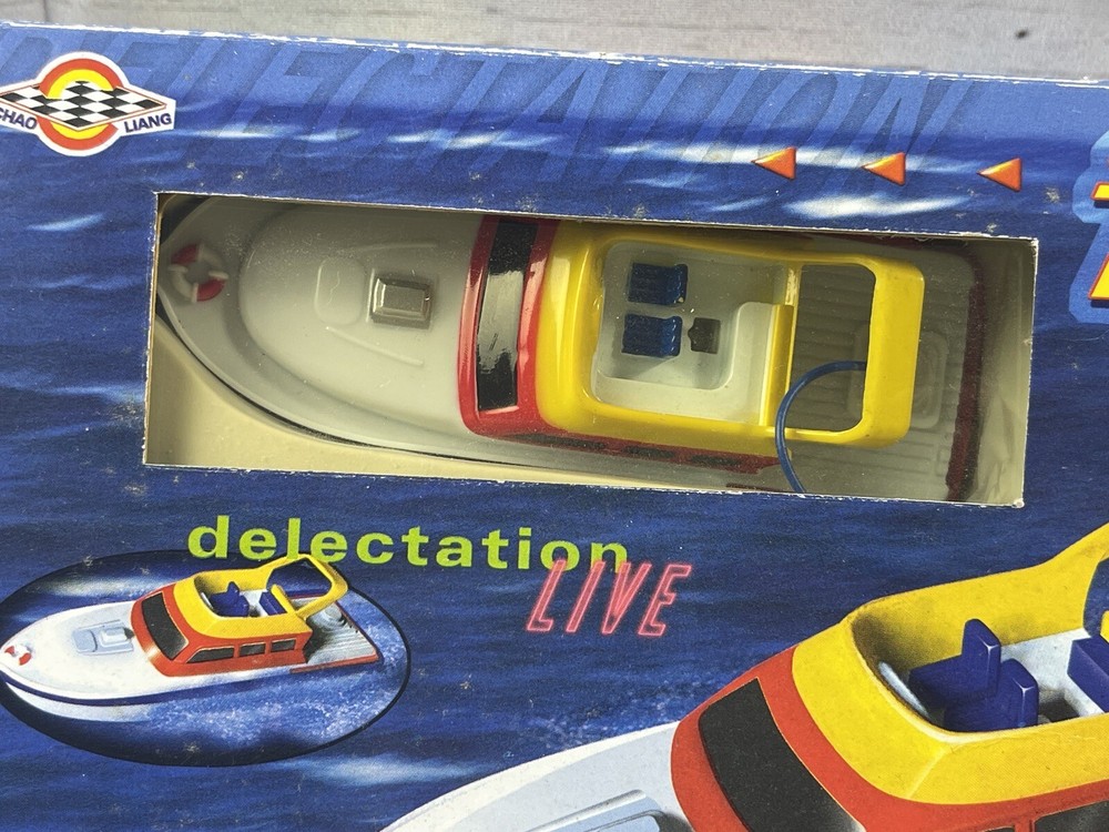 Vintage Speed Boat Powered 1:64 Scale Workmanship Full Function Radio Control