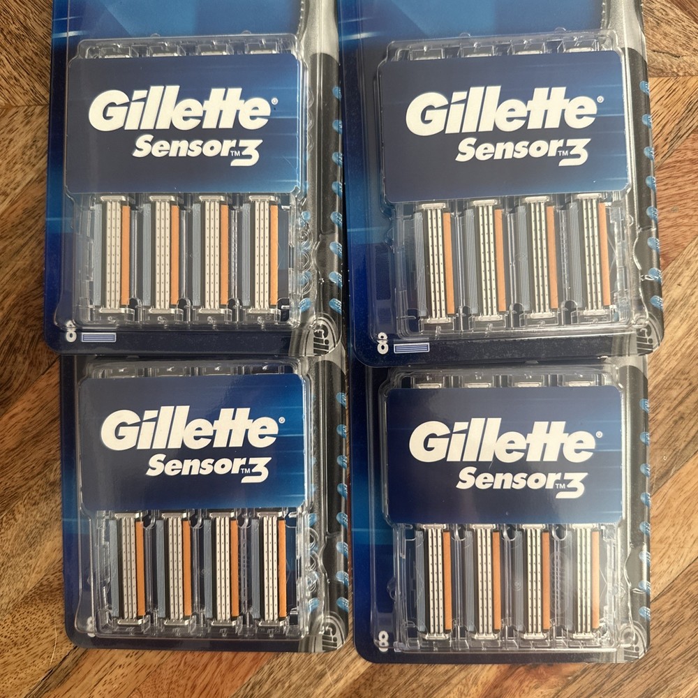 Gillette Sensor 3 Refill Razor Blade Cartridges - 4 Packs (32 Razors)