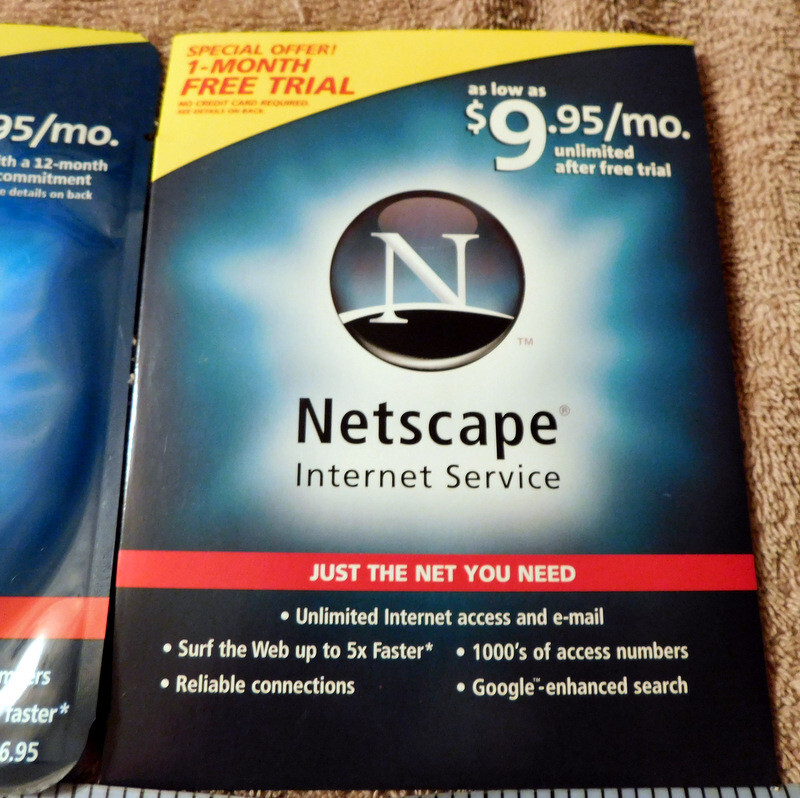 2 Vintage Netscape Internet Service Installation Disc Software for PC Windows
