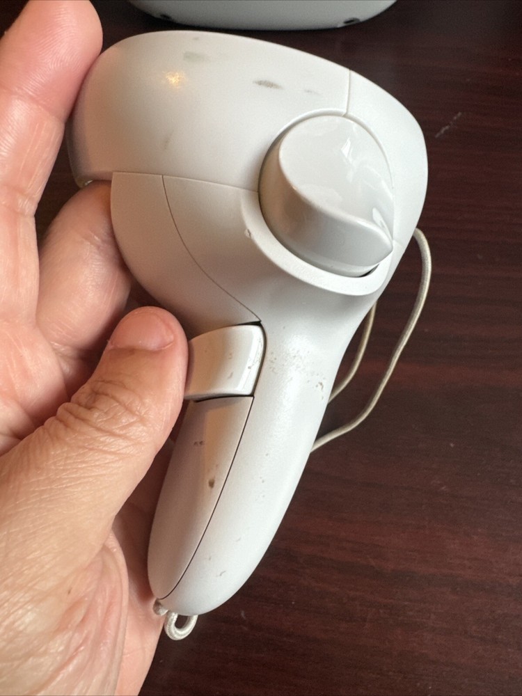 Meta Oculus Quest 2 128GB Advanced VR Virtual Reality Headset + L/R Controllers