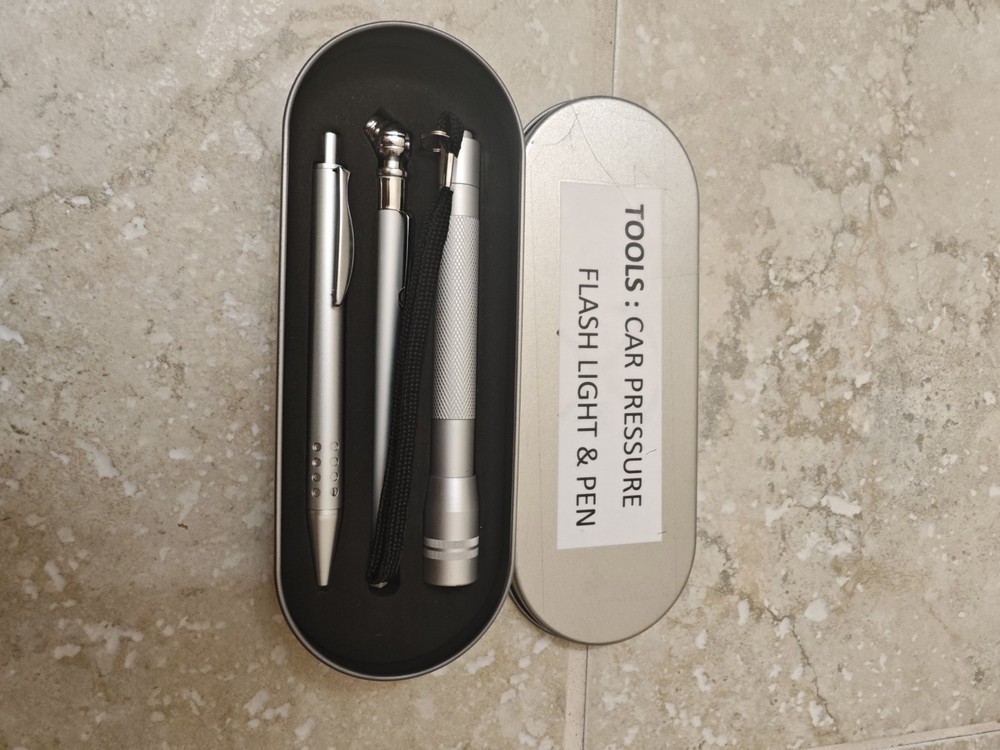 Car Emergency Tool Kit – Tire Pressure Gauge, Flashlight & Pen with Case