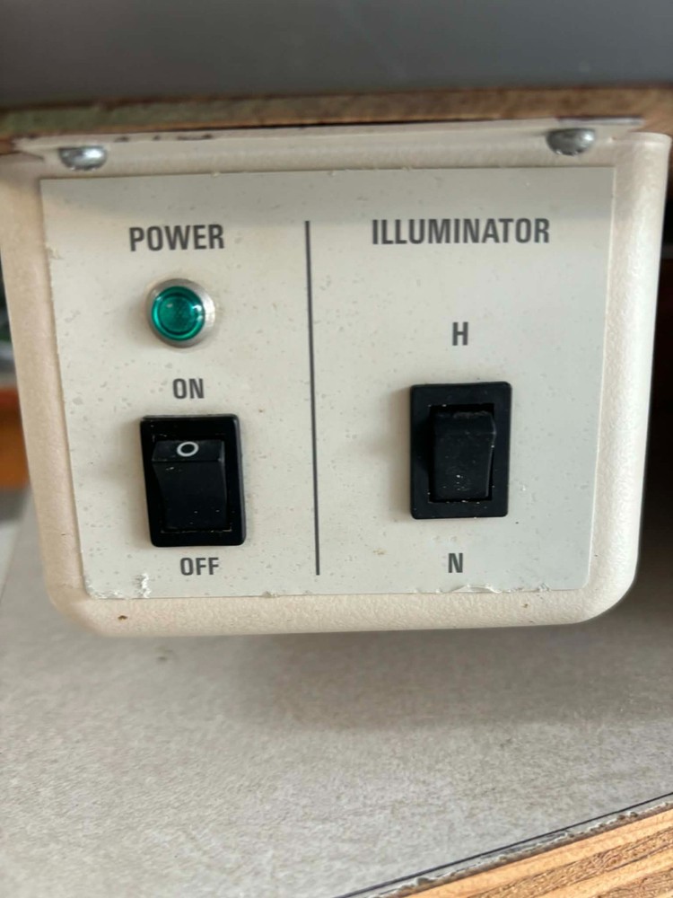 TOPCON 2E SLIT LAMP.