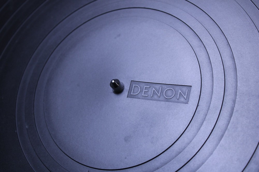 DENON DP31.L Automatic Arm-Lift Direct Drive Turntable