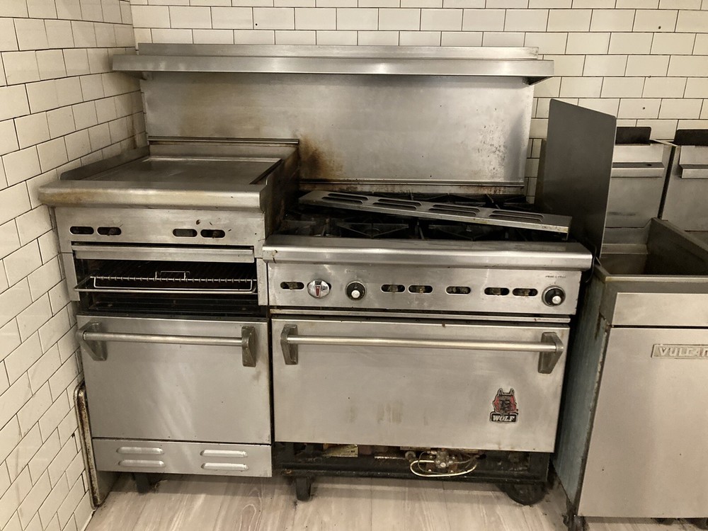 60 inch wolf range/flat Top Grill/ Salamander/ Double Oven
