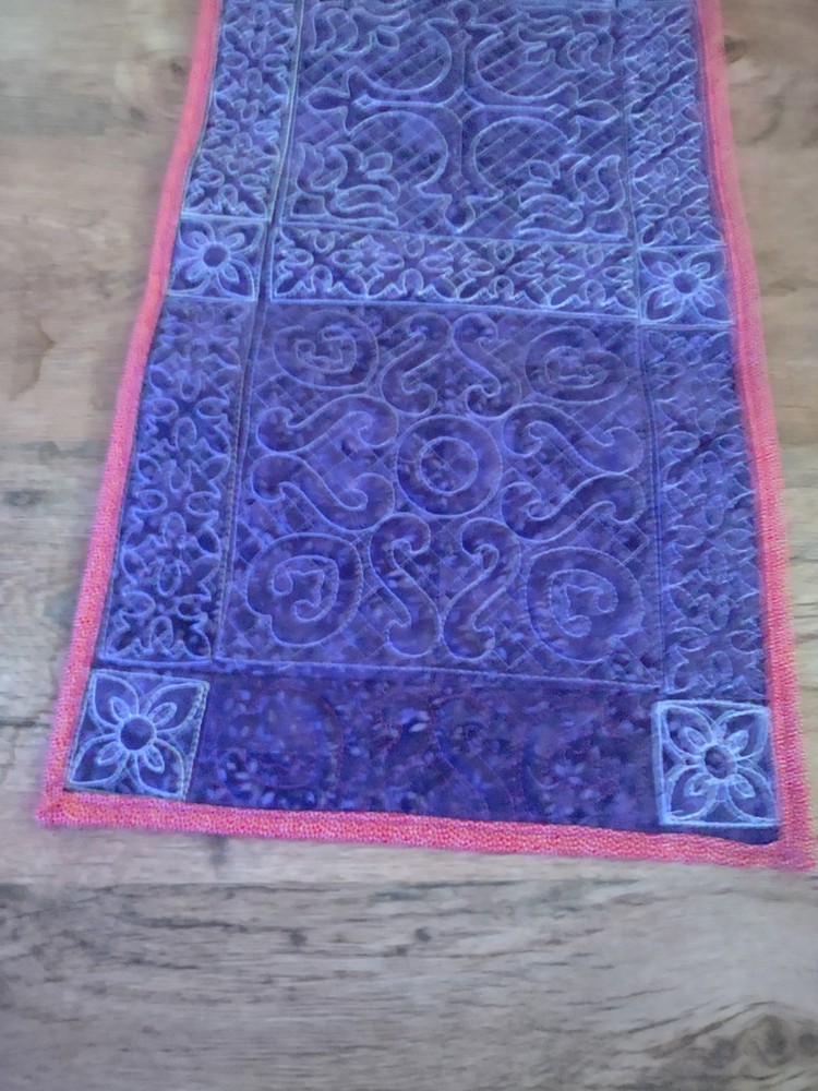 Handmade Machine Quilted Table Runner Reversible Celtic Cross Purples 12x32"