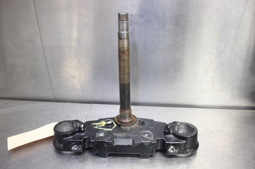 2006 Suzuki Boulevard C90 Lower Triple Tree Clamp