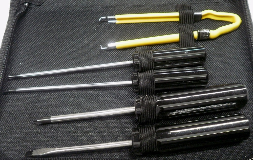 iConcepts 11 Piece PC Computer Tool Kit Zip Up Case