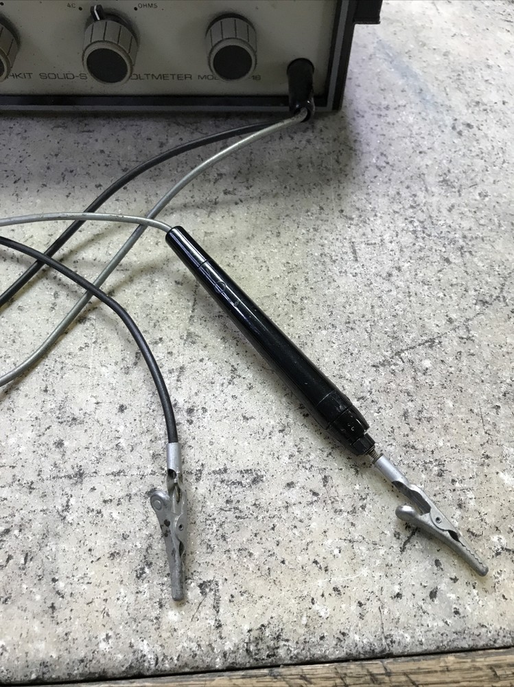 Vntg Heathkit Utility Solid State Voltmeter Model IM-16 - Powers On - 902 2401