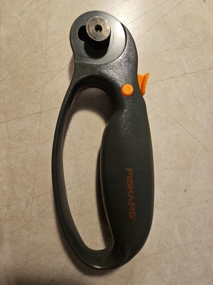 Pre-owned (4) Rotary Cutters, In Working Condition