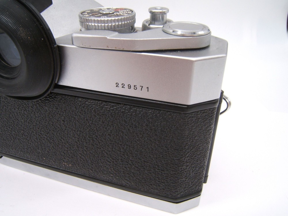 KONICA AUTOREFLEX MODEL T FILM CAMERA