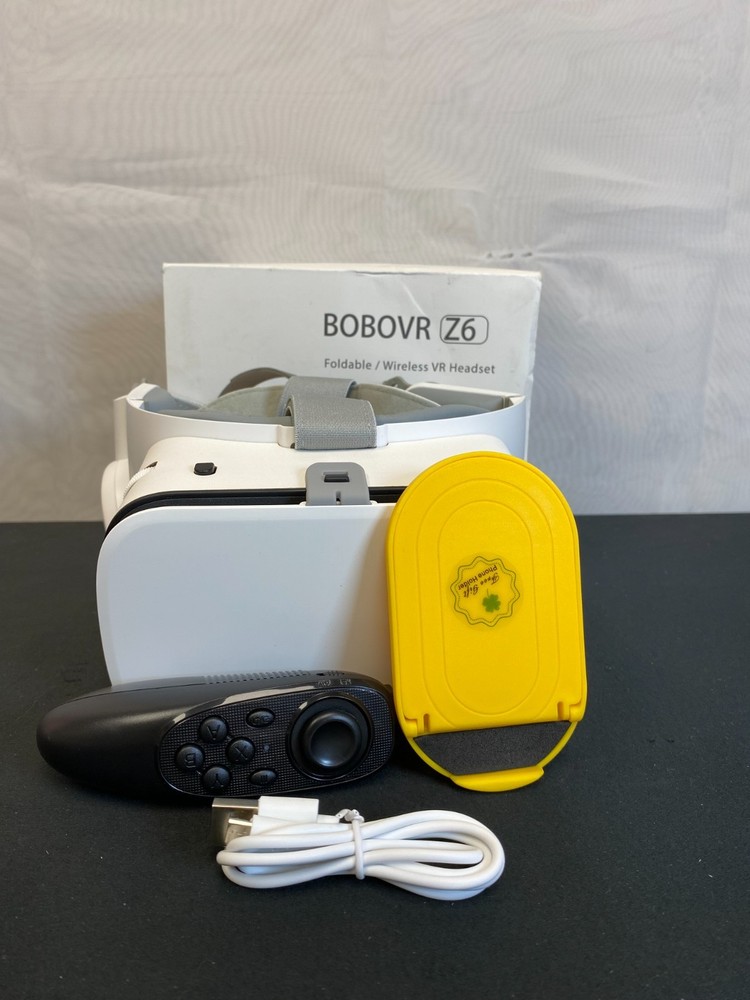 Bobovr Z6 White Foldable Wireless Bluetooth Virtual Reality Headset