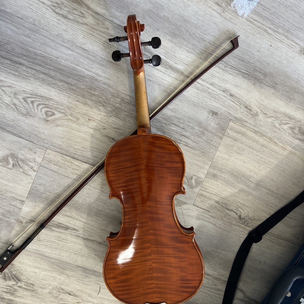 Jay Haide a l'ancienne Violin, 2005 With A Case