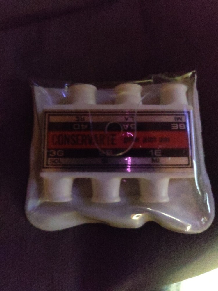 2095 Conservarte Guitar Pitch Pipe - OPEN BOX