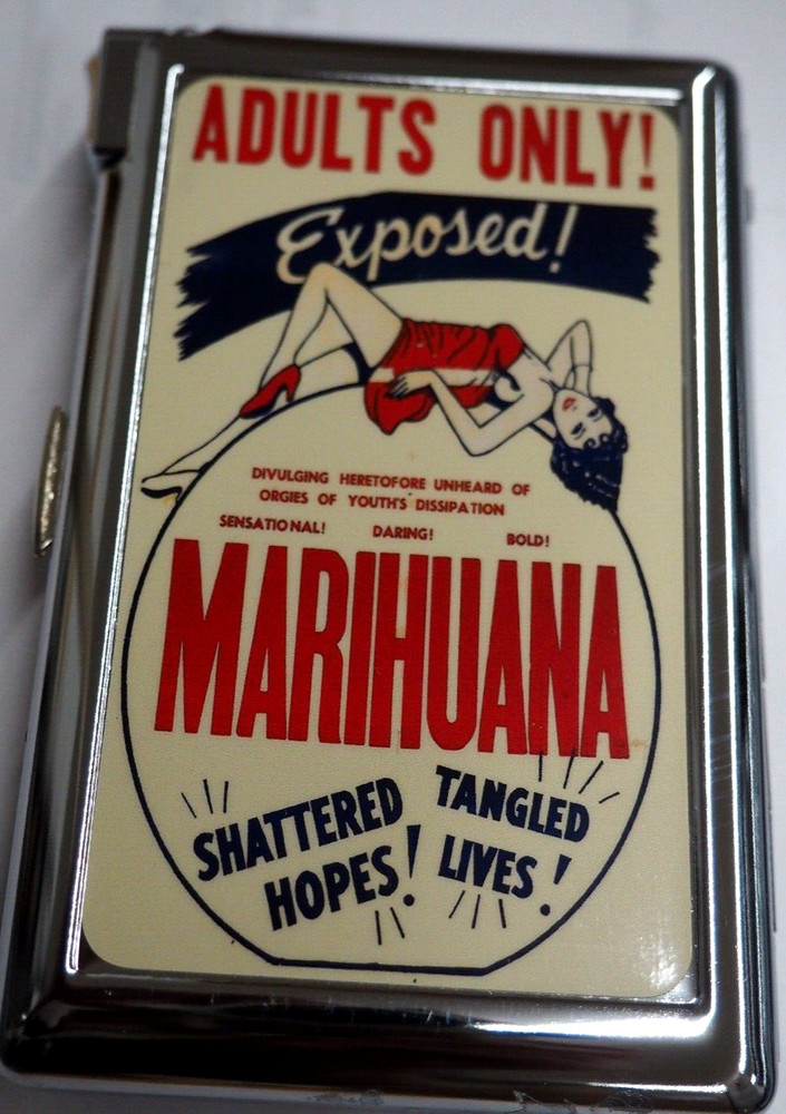 Exposed   Cigarette  Storage Case With Built in Butane Lighter 100's
