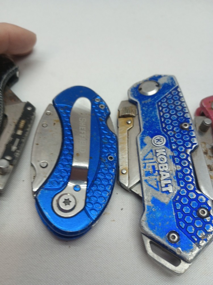 6 FOLDING UTILITY KNIVES ASSORTED GOOD SHAPE ALL WORK