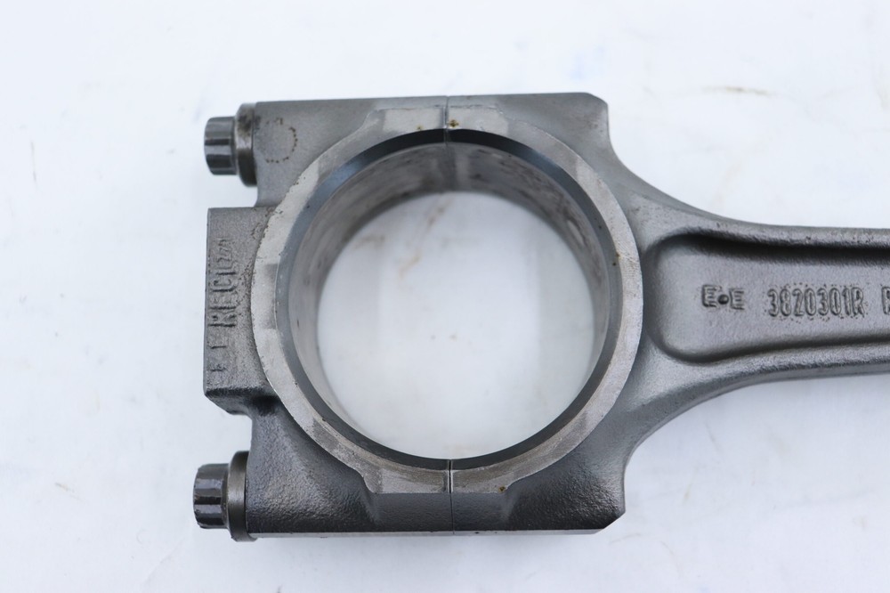 Cummins 3820301 L10 Connecting Rod Piston Rod