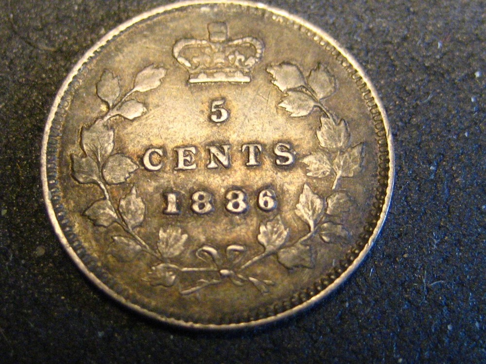 1886 Small 6 Canadian 5 Cent Silver