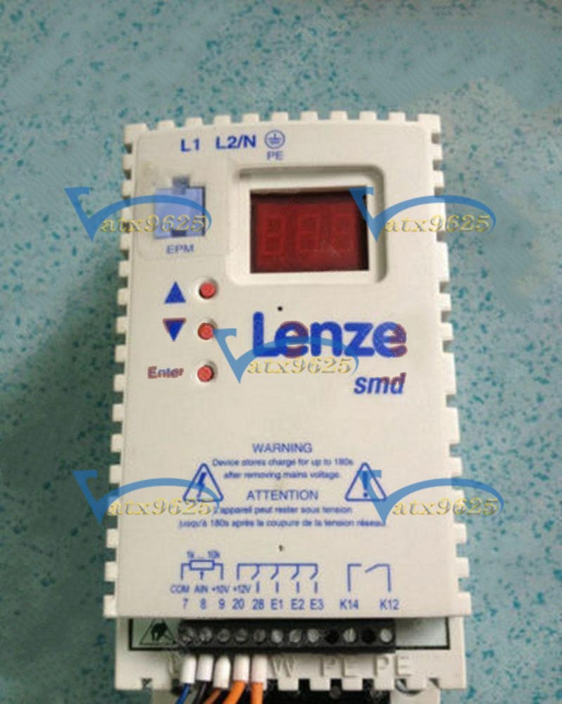1PCS Used Lenze ESMD251X2SFA Frequency Converter