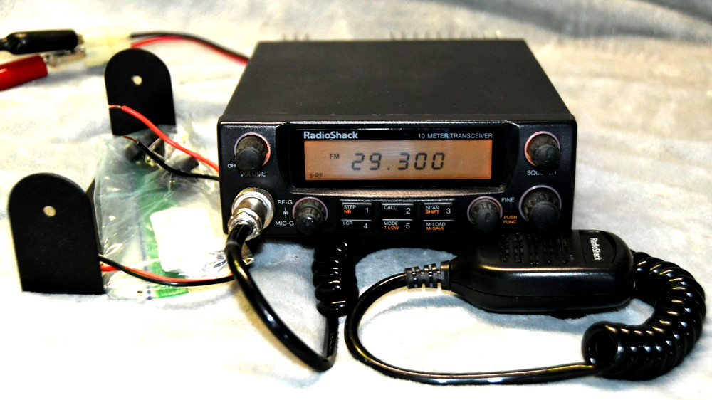 Radio Shack Realistic HTX-10 Ten Meter Transceiver