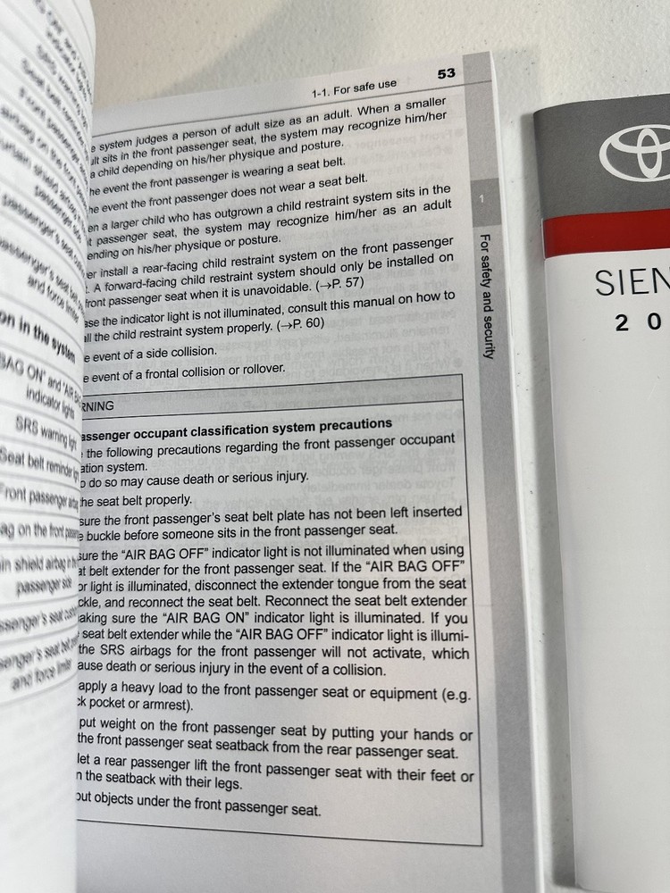 2017 Toyota Sienna Owner's Manual Set
