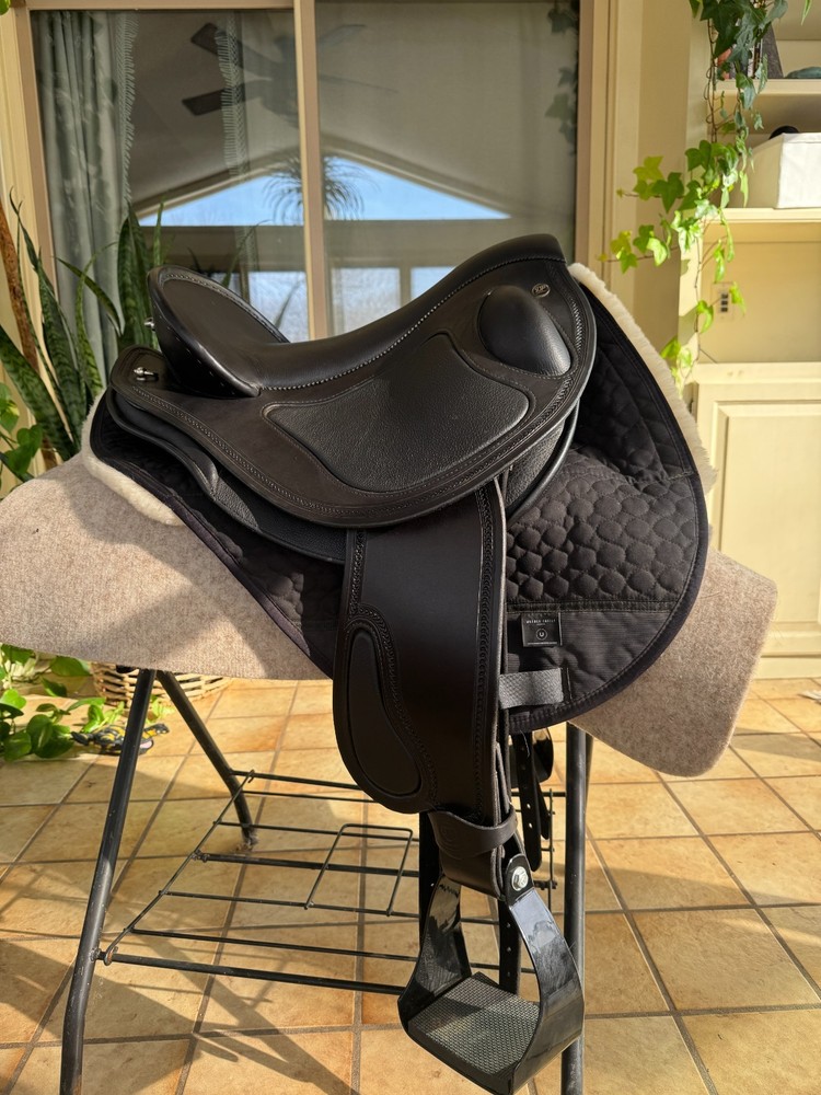 DP 1089 Quantum Sport Saddle