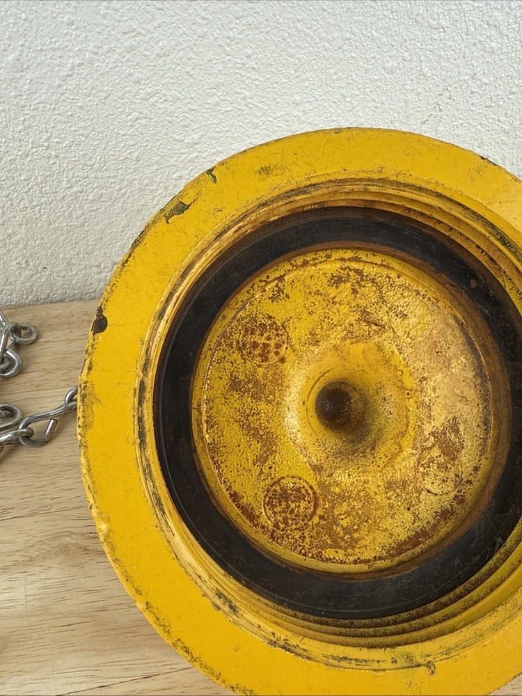 Fire Hydrant Cap With Chain Yellow Color Cast Iron