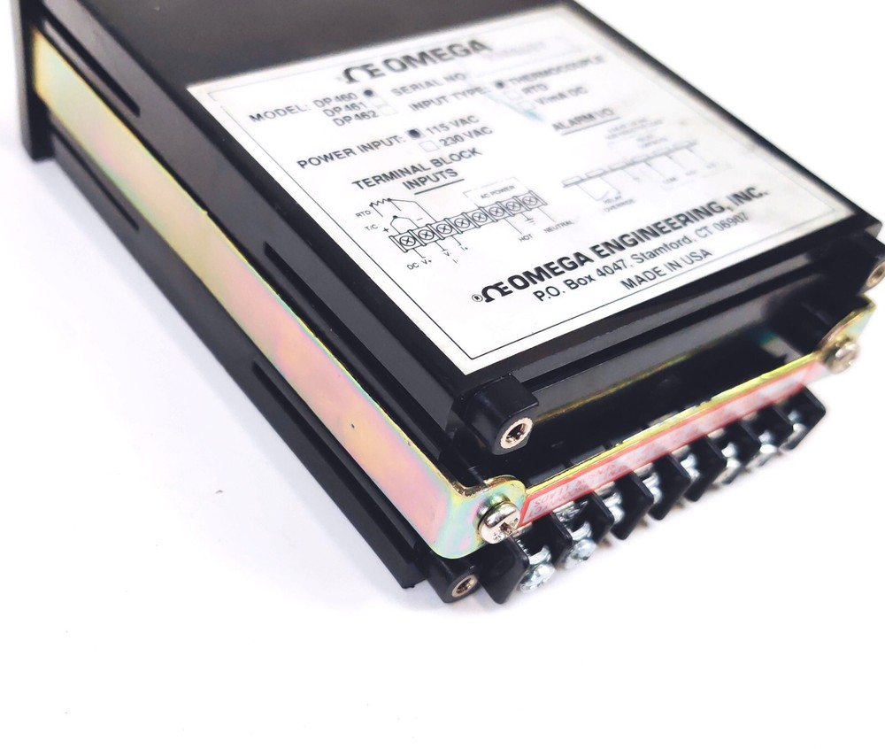 Omega DP460T Digital Temperature Panel Meter Thermometer 1/8 DIN