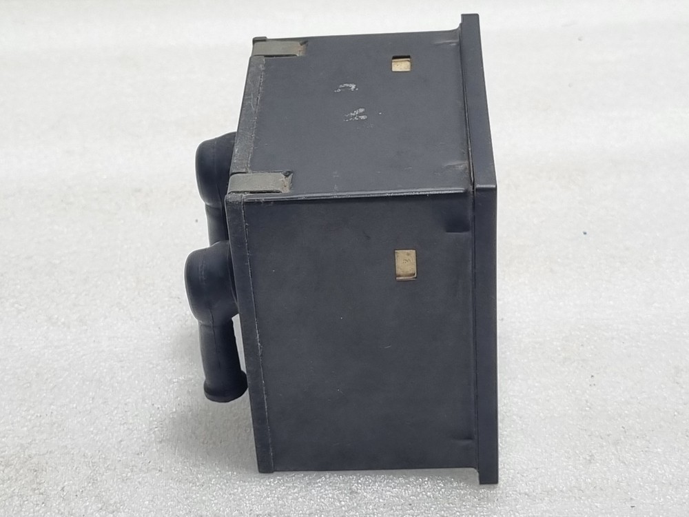 Celsa Frequency Counter Meter 440v 55-65 Hz P2.5