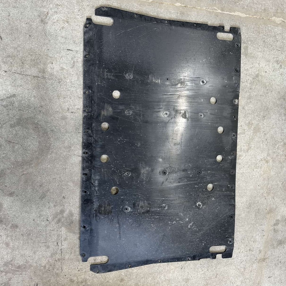 Central Skid Plate - 2023 Can-Am Commander Max XT 1000R