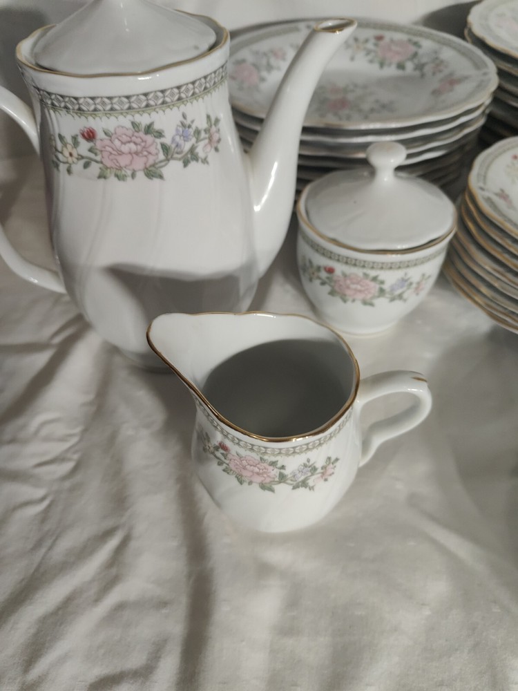 fine china sets for 8