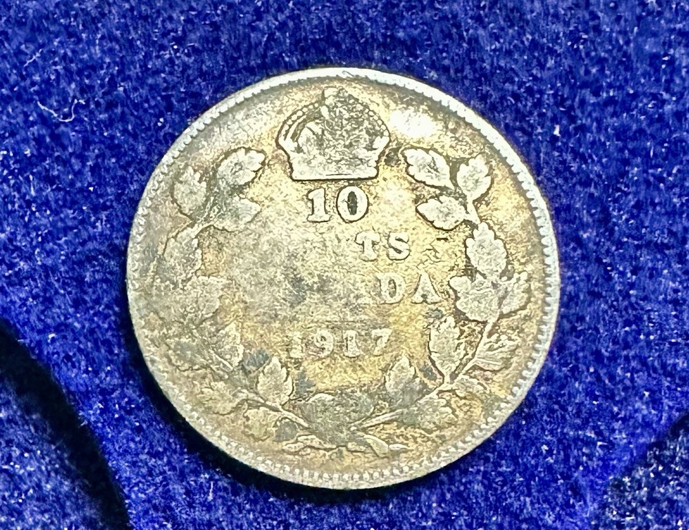 Beautiful 1917 Canada 10 Cent (SILVER) KM 23