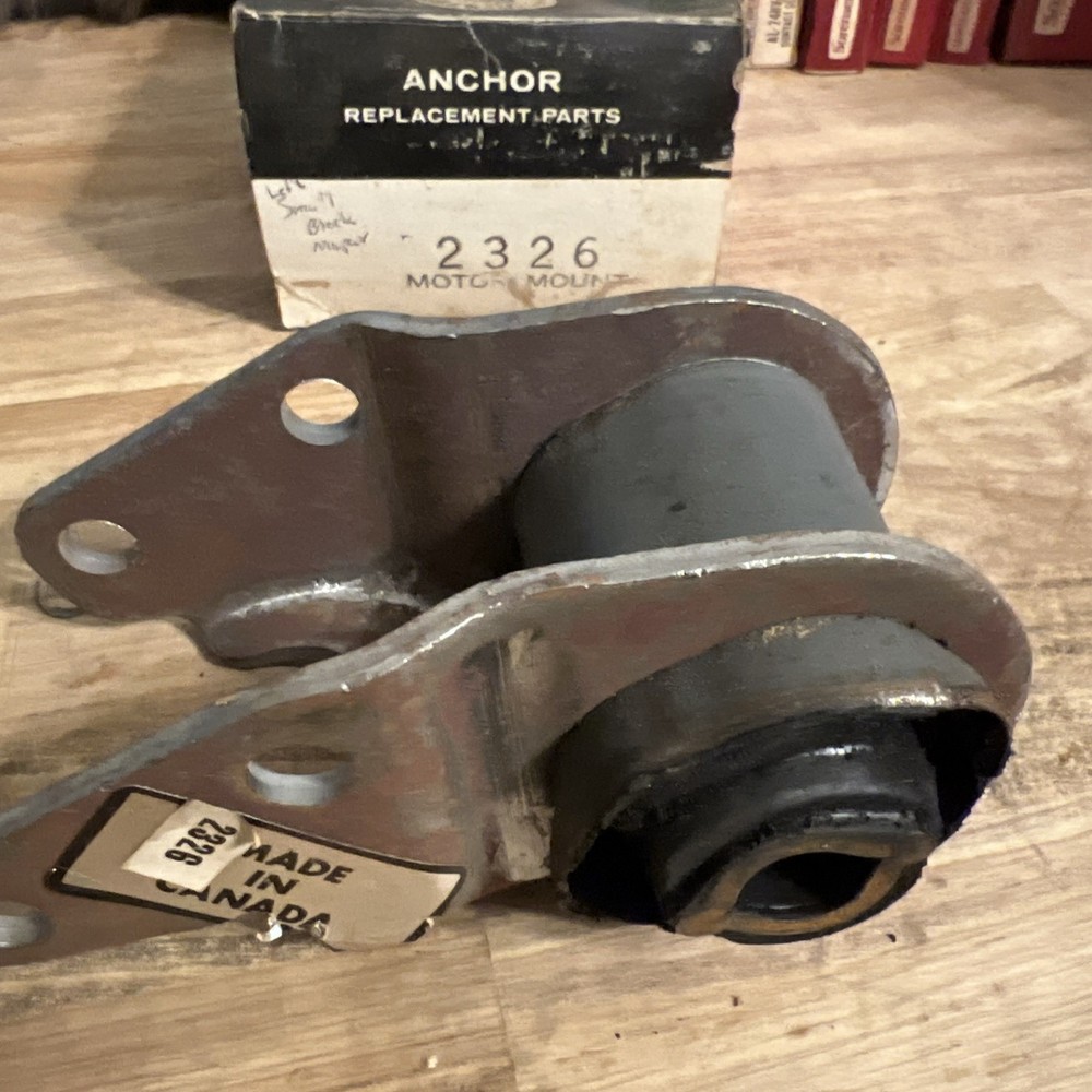 NOS Anchor 2447 Engine Mount Front