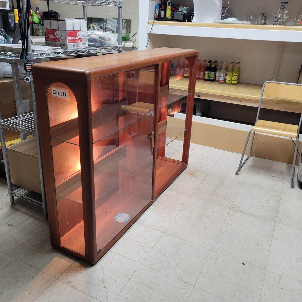 MCM Lighted Display/Bookcase with Glass Doors