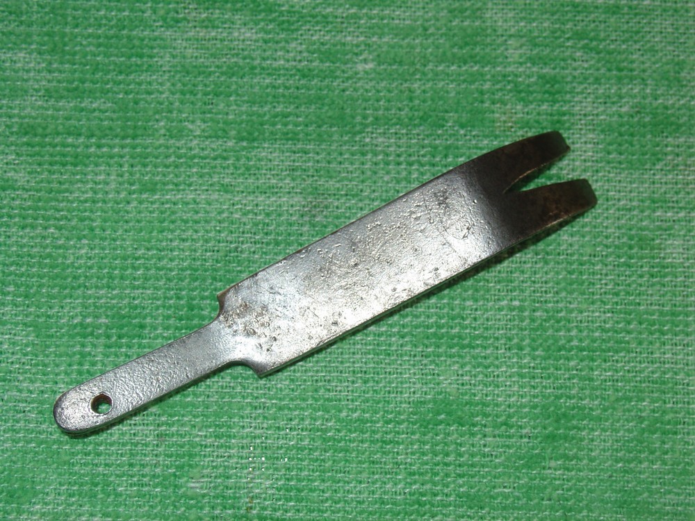 VINTAGE SARGENT TACK PULLER TAC PULLER ARTS & CRAFTS TOOL --PART ONLY NO HANDLE