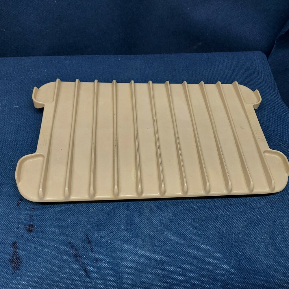 Vintage Microwave Polymer Bacon Tray- Tan