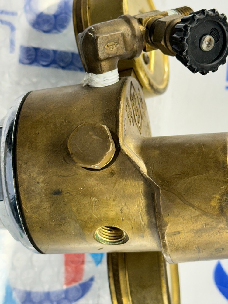 UNION CARBIDE PUROX REGULATOR 2053 TYPE R