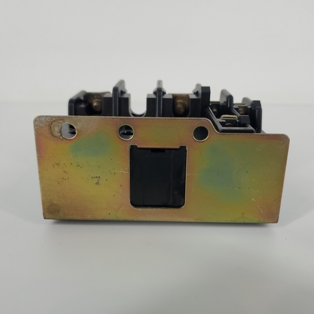 HITACHI NS229351 Contactor.