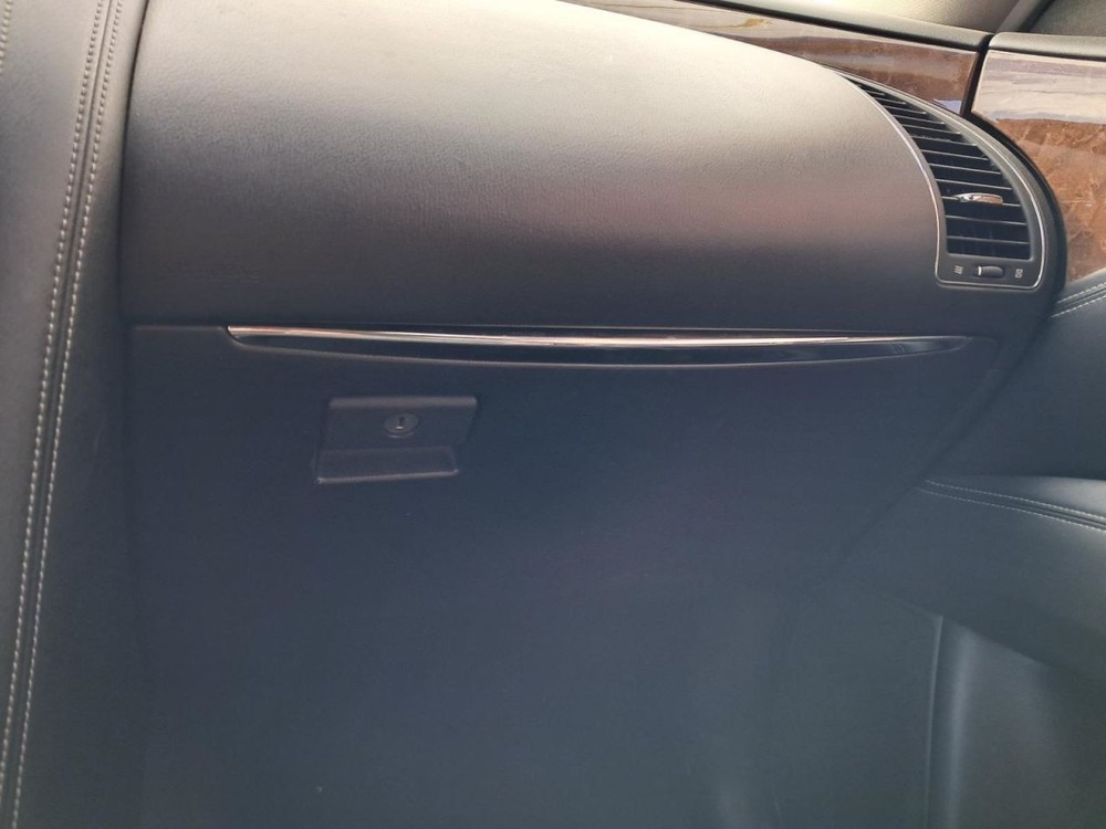 QX80 2016 Glove Box 4809024