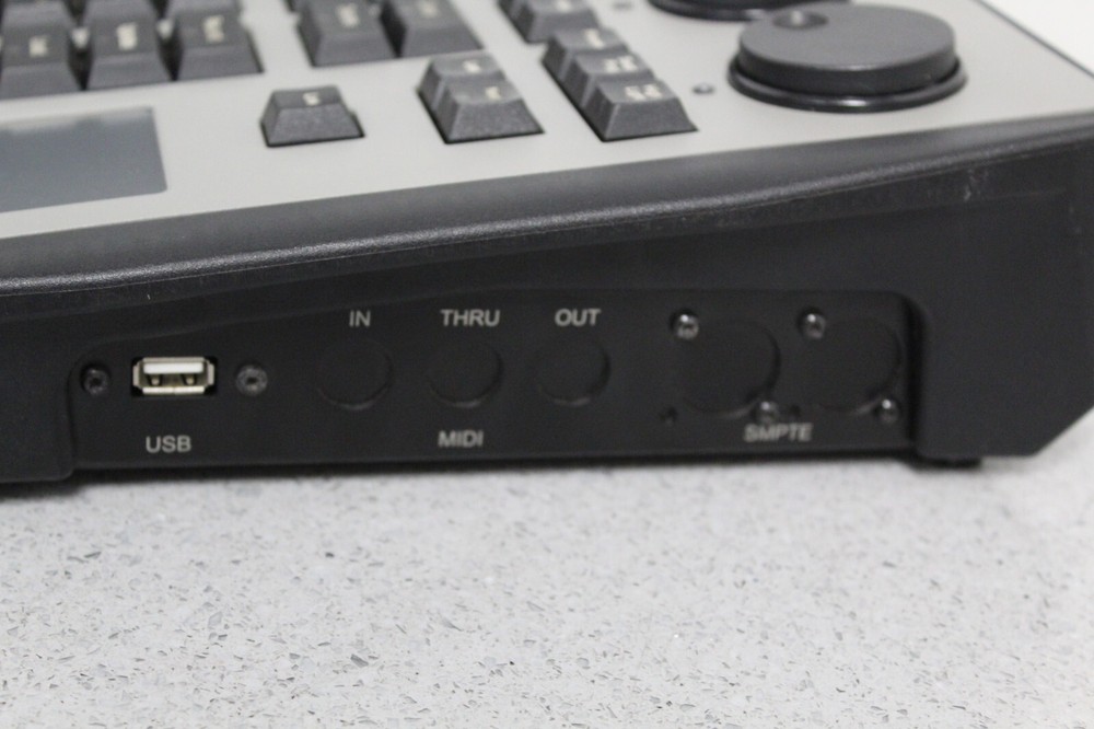 Martin M2GO Lighting Console Great Condition Fully Tested