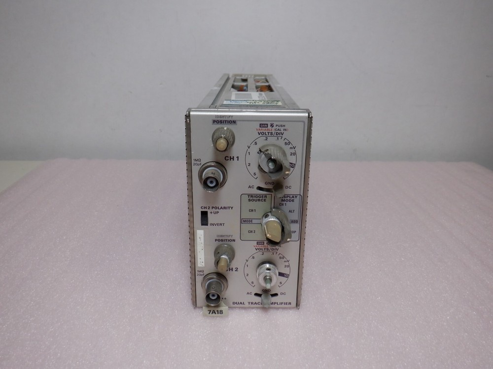 TEKTRONIX 7A18 DUAL TRACE AMPLIFIER