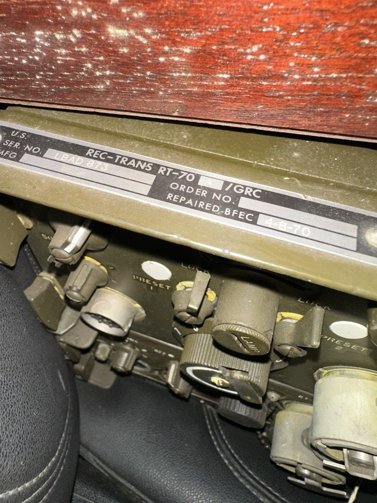 Military Radio Transciever package Table (sh)