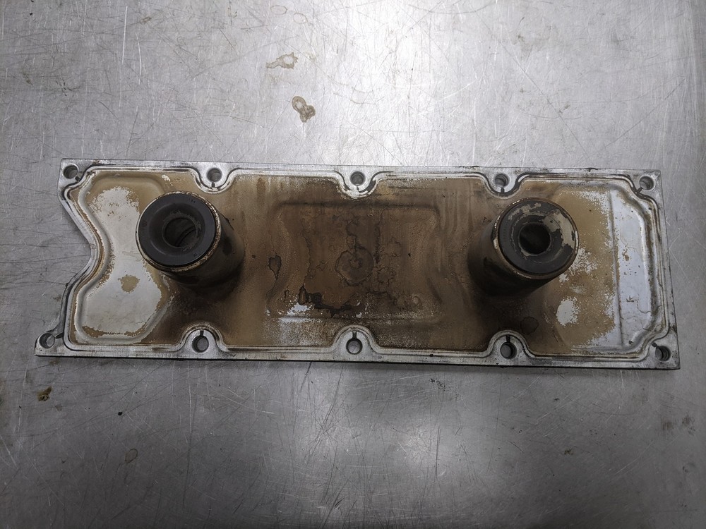 Valley Cap From 2002 Cadillac Escalade 6.0 12561107